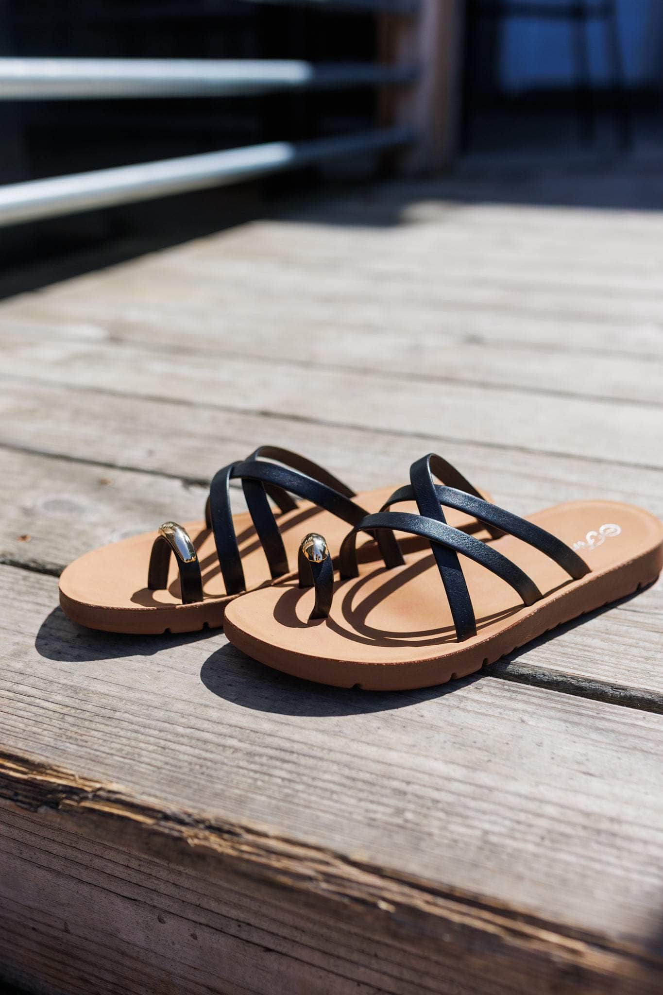 Black Toe Ring Sandal - Image 3