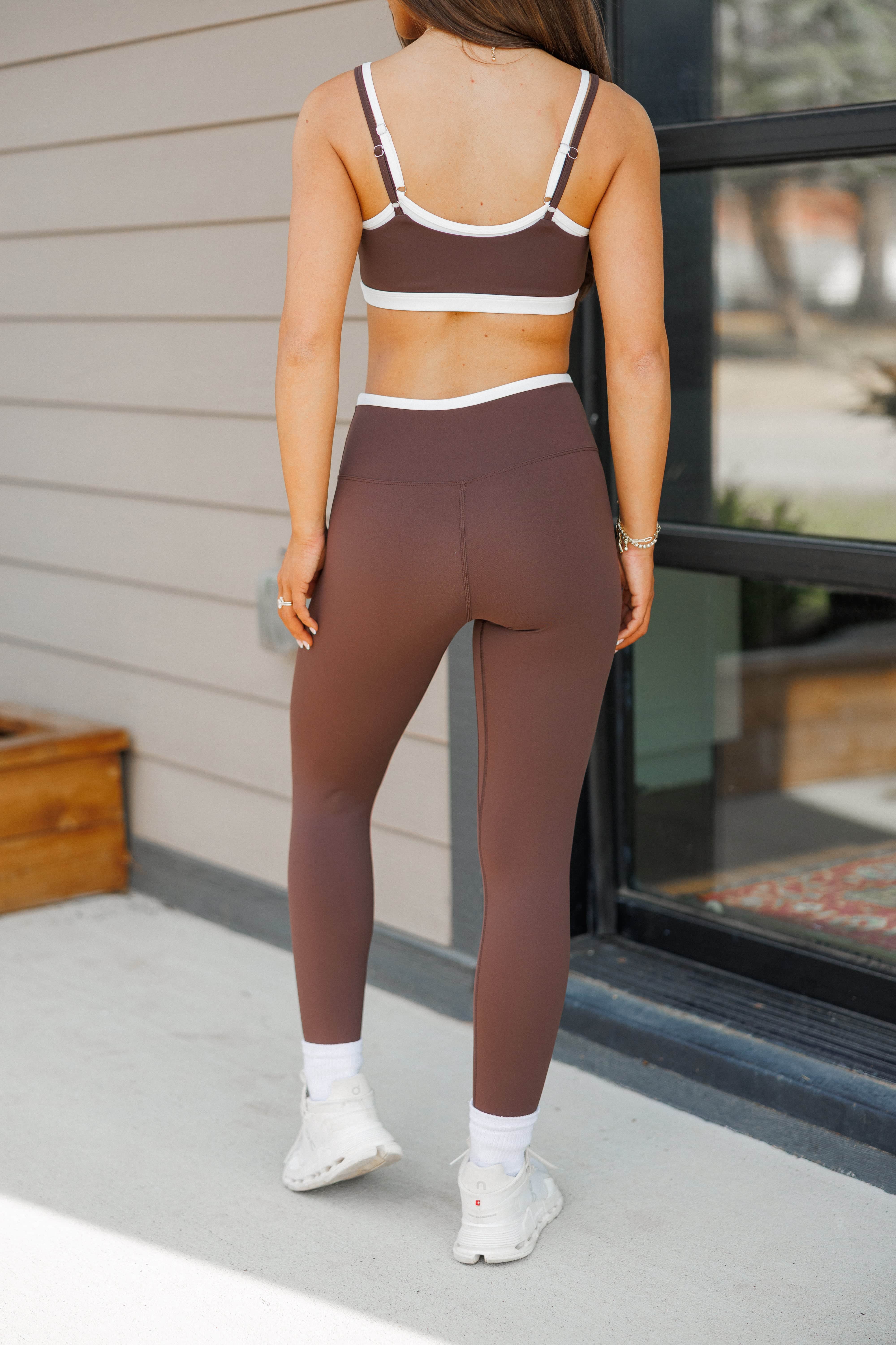 Chic Circuit Leggings - Image 8