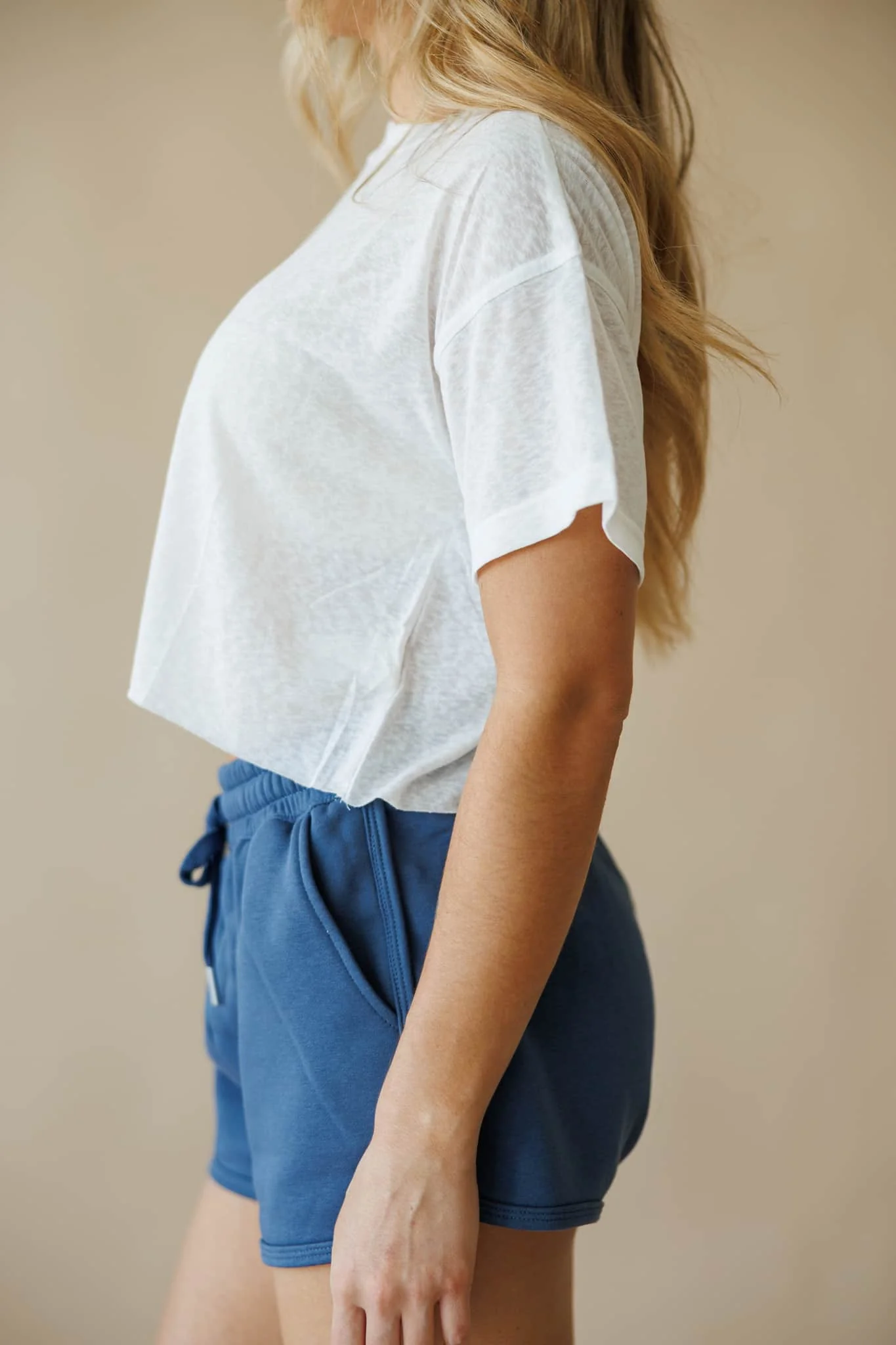 Cropped Raw Hem Tee - Image 7