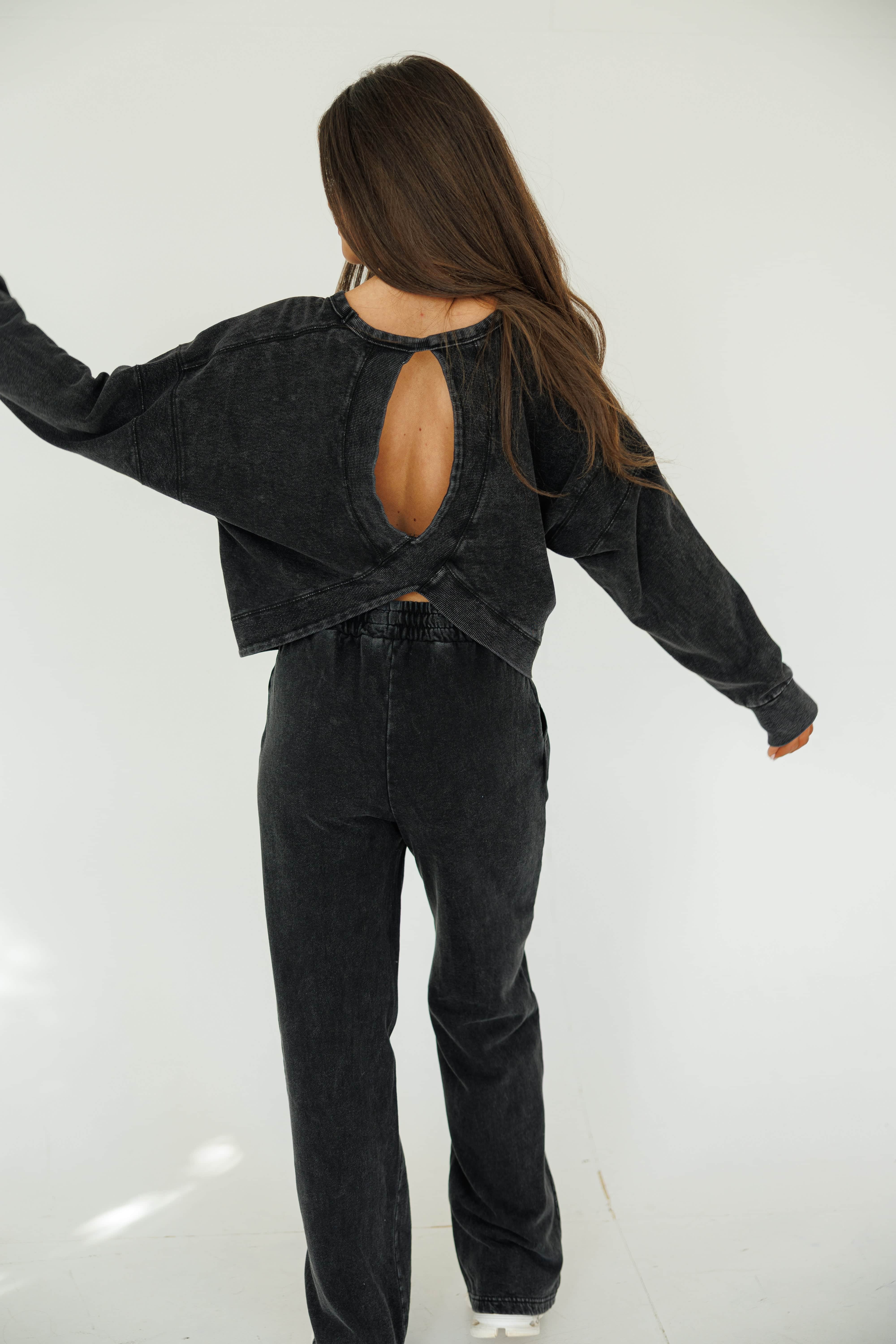 Denim Wash Cutout Back Sweatshirt - Image 5