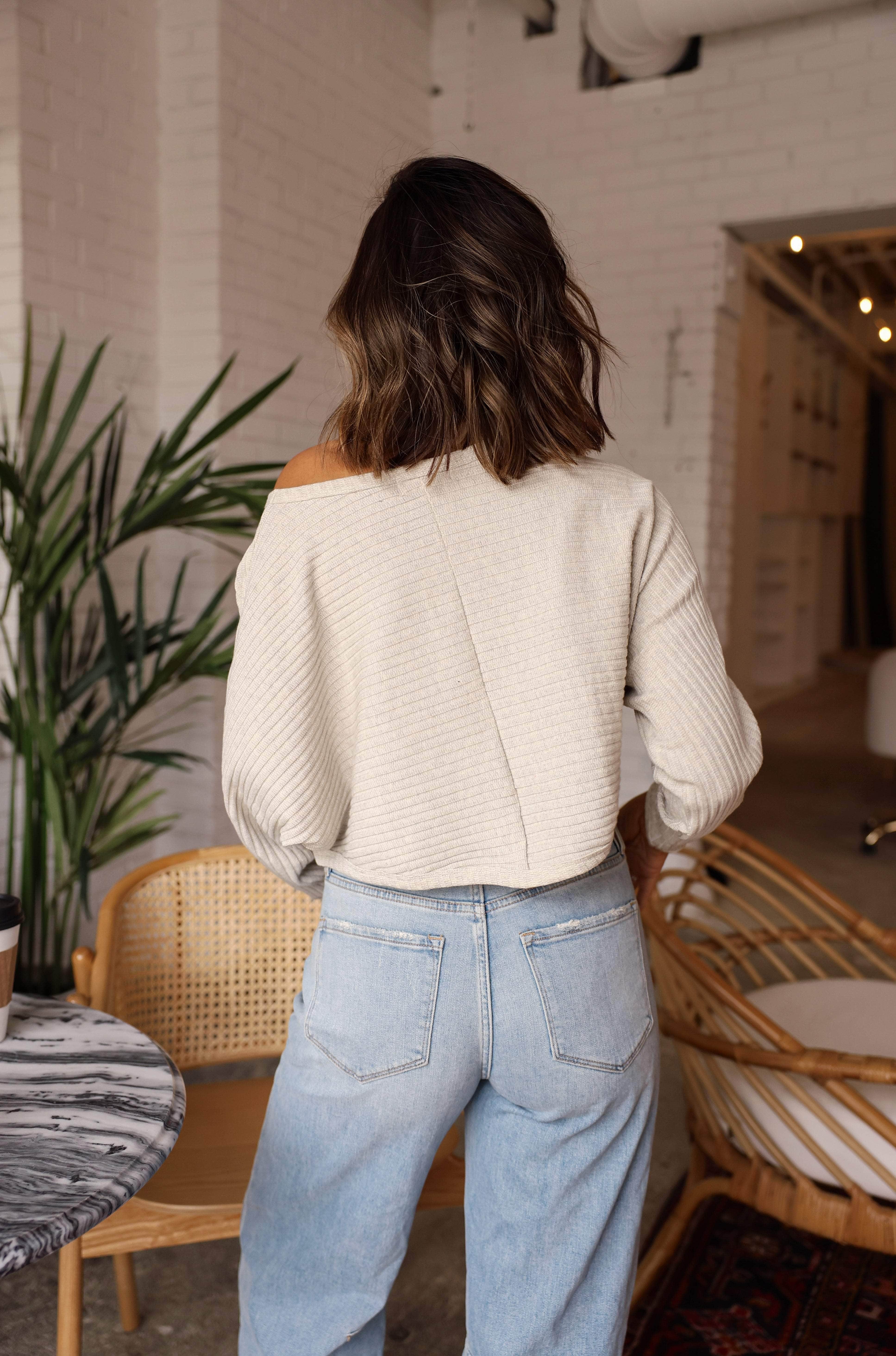 Light Grey Ribbed Pullover Top - Image 3