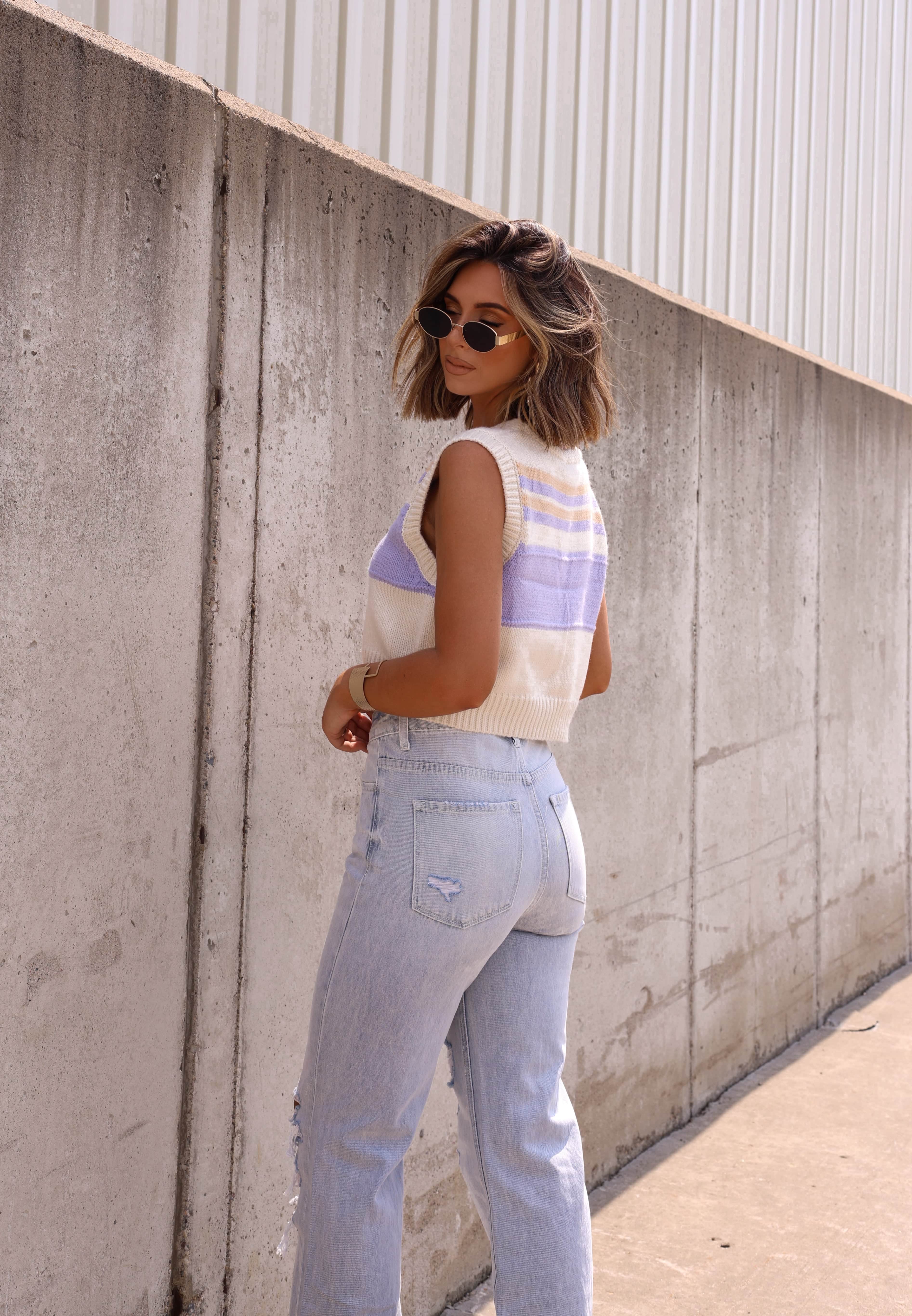 Light Wash 90's Flare Denim - Image 4