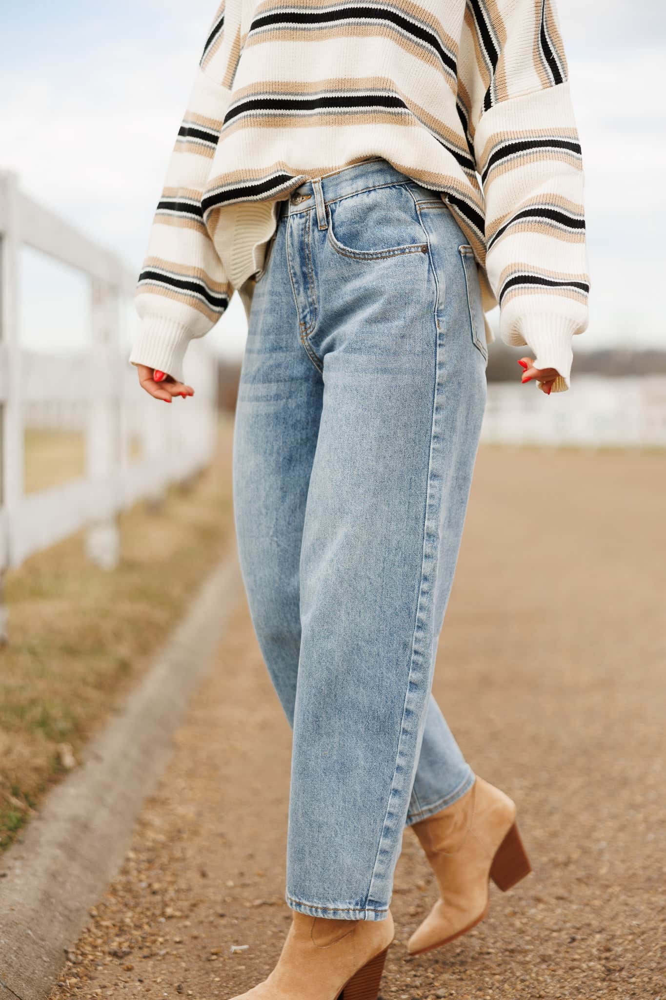 High Rise Curve Barrel Stretch Jeans - Image 5